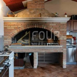 Istra, Pula, Veruda, samostojeća kuća s bazenom, pogled na more