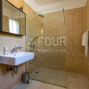 Istra, Rovinj, kuća s bazenom