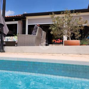 Istra, Sveta Nedelja, Oaza mira  2x Idilične kuće - na velikoj parceli od  2167m² - okružene prirodom