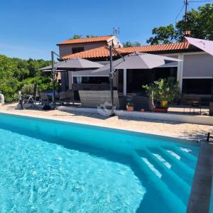 Istra, Sveta Nedelja, Oaza mira  2x Idilične kuće - na velikoj parceli od  2167m² - okružene prirodom