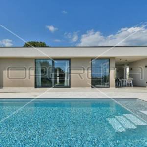 ISTRA, SVETI lOVREČ - Potpuno opremljena nova prizemnica s bazenom

ISTRIA, SVET