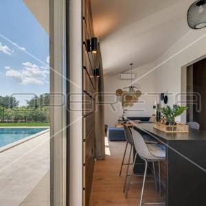 ISTRA, SVETI lOVREČ - Potpuno opremljena nova prizemnica s bazenom

ISTRIA, SVET