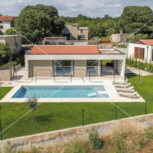 ISTRA, SVETI lOVREČ - Potpuno opremljena nova prizemnica s bazenom

ISTRIA, SVET