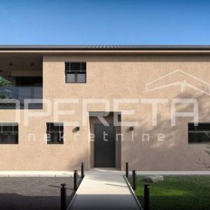 ISTRA, SVETI LOVREČ – Samostojeća kuća na odličnoj lokaciji za obiteljski život