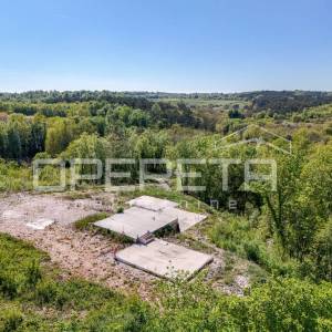 Istra, Tinjan- Građevinsko zemljište s projektom i započetom gradnjom