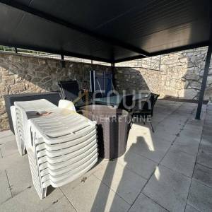 Istra, Trget - okolica, samostojeća kuća s bazenom