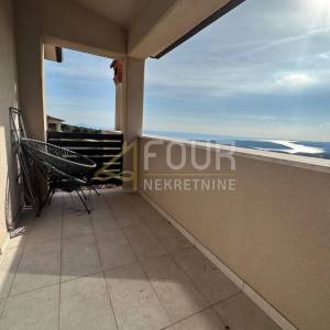 Istra, Trget - okolica, samostojeća kuća s bazenom