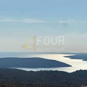 Istra, Trget - okolica, samostojeća kuća s bazenom