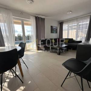 Istra, Trget - okolica, samostojeća kuća s bazenom