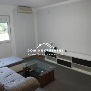 IZNAJMLJUJE SE STAN U OSIJEKU ( JUG 2 )