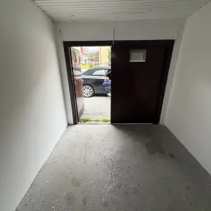 Iznajmljujem garazu u Bjelovaru