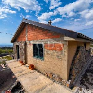 Jablanac autentična kamena kuća s panoramskim pogledom na more