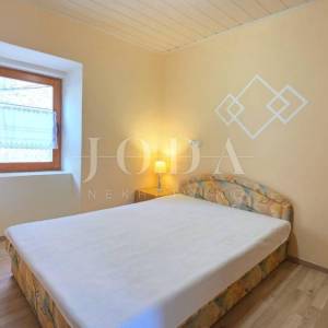 Jablanac kuća u centru mjesta