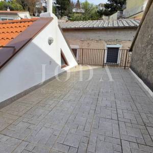 Jablanac kuća u centru mjesta