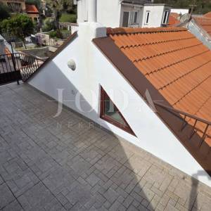 Jablanac kuća u centru mjesta