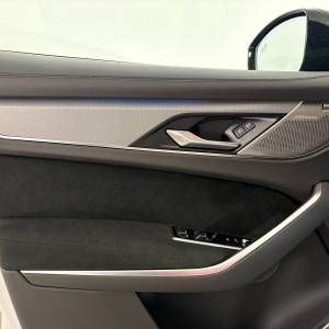 Jaguar F-Pace SVR 5.0 550HP AWD A8