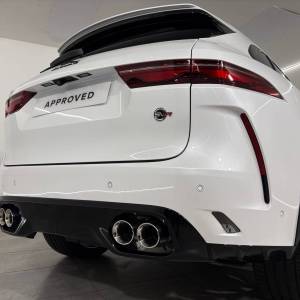 Jaguar F-Pace SVR 5.0 550HP AWD A8