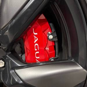 Jaguar F-Pace SVR 5.0 550HP AWD A8