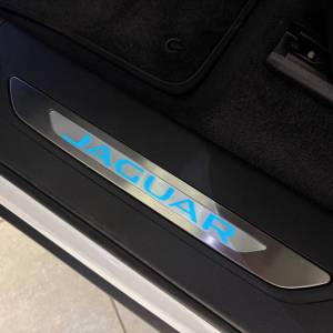 Jaguar F-Pace SVR 5.0 550HP AWD A8