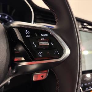 Jaguar F-Pace SVR 5.0 550HP AWD A8