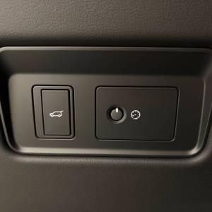 Jaguar F-Pace SVR 5.0 550HP AWD A8