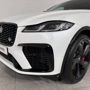 Jaguar F-Pace SVR 5.0 550HP AWD A8