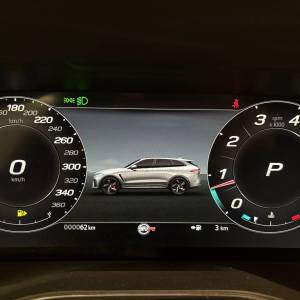 Jaguar F-Pace SVR 5.0 550HP AWD A8