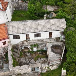 Kamena kuća s pogledom na more + dodatna parcela 1400 m² | Baretići, Grižane
