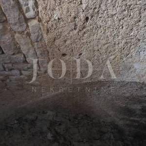 Kamena kuća s pogledom na more + dodatna parcela 1400 m² | Baretići, Grižane