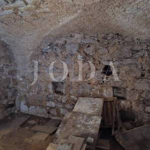 Kamena kuća s pogledom na more + dodatna parcela 1400 m² | Baretići, Grižane