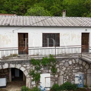 Kamena kuća s pogledom na more + dodatna parcela 1400 m² | Baretići, Grižane