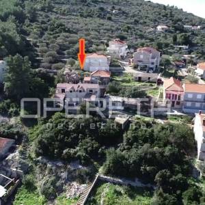 Kamena oaza s pogledom koji ostavlja bez daha – Prigradica