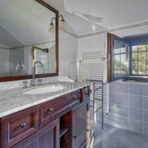 Kamena vila s 2 dodatna objekta u Galižani na parceli od1400 m2 