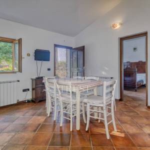 Kamena vila s 2 dodatna objekta u Galižani na parceli od1400 m2 