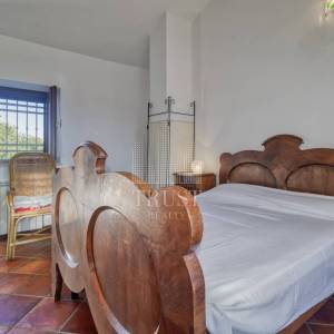 Kamena vila s 2 dodatna objekta u Galižani na parceli od1400 m2 