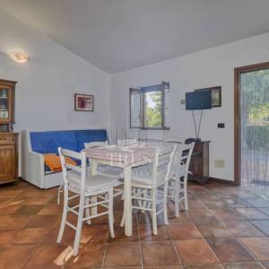 Kamena vila s 2 dodatna objekta u Galižani na parceli od1400 m2 