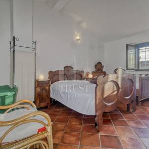 Kamena vila s 2 dodatna objekta u Galižani na parceli od1400 m2 