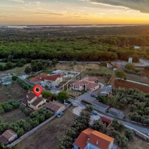 Kamena vila s 2 dodatna objekta u Galižani na parceli od1400 m2 