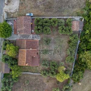 Kamena vila s 2 dodatna objekta u Galižani na parceli od1400 m2 