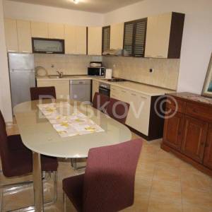 Kaštel Gomilica, dvosobni stan, najam