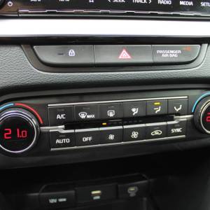 Kia Ceed SW 1.5 T-GDi AUTOMATIK *NAVIGACIJA, KAMERA*