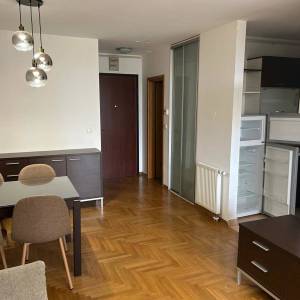 Knežija, 2S stan s loggiom 51m2, odlična lokacija, bez provizije