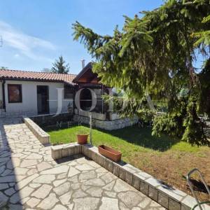 Kostrena obiteljska kuća 