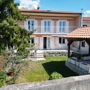 Kostrena obiteljska kuća 