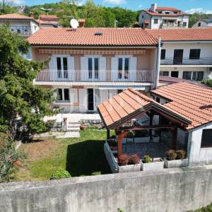 Kostrena obiteljska kuća 