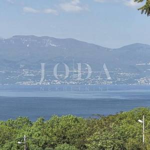 Kostrena obiteljska kuća 