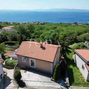 Kostrena obiteljska kuća 