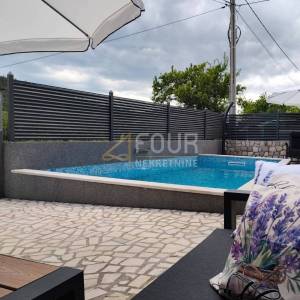 Kraljevica, Križišće, kuća u nizu s bazenom, 177m2