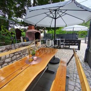 Kraljevica, Križišće, kuća u nizu s bazenom, 177m2