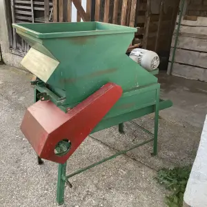 Krunjač (runilica) za kukuruz